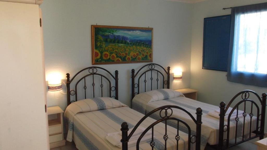 Hotel Baia Cea Бари Сардо Стая снимка