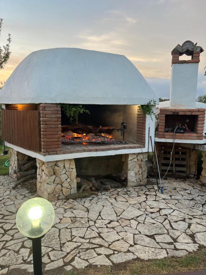 Hotel Baia Cea Бари Сардо Екстериор снимка